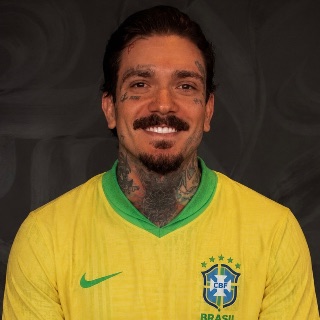 Viana, artista da ADV Tattoo